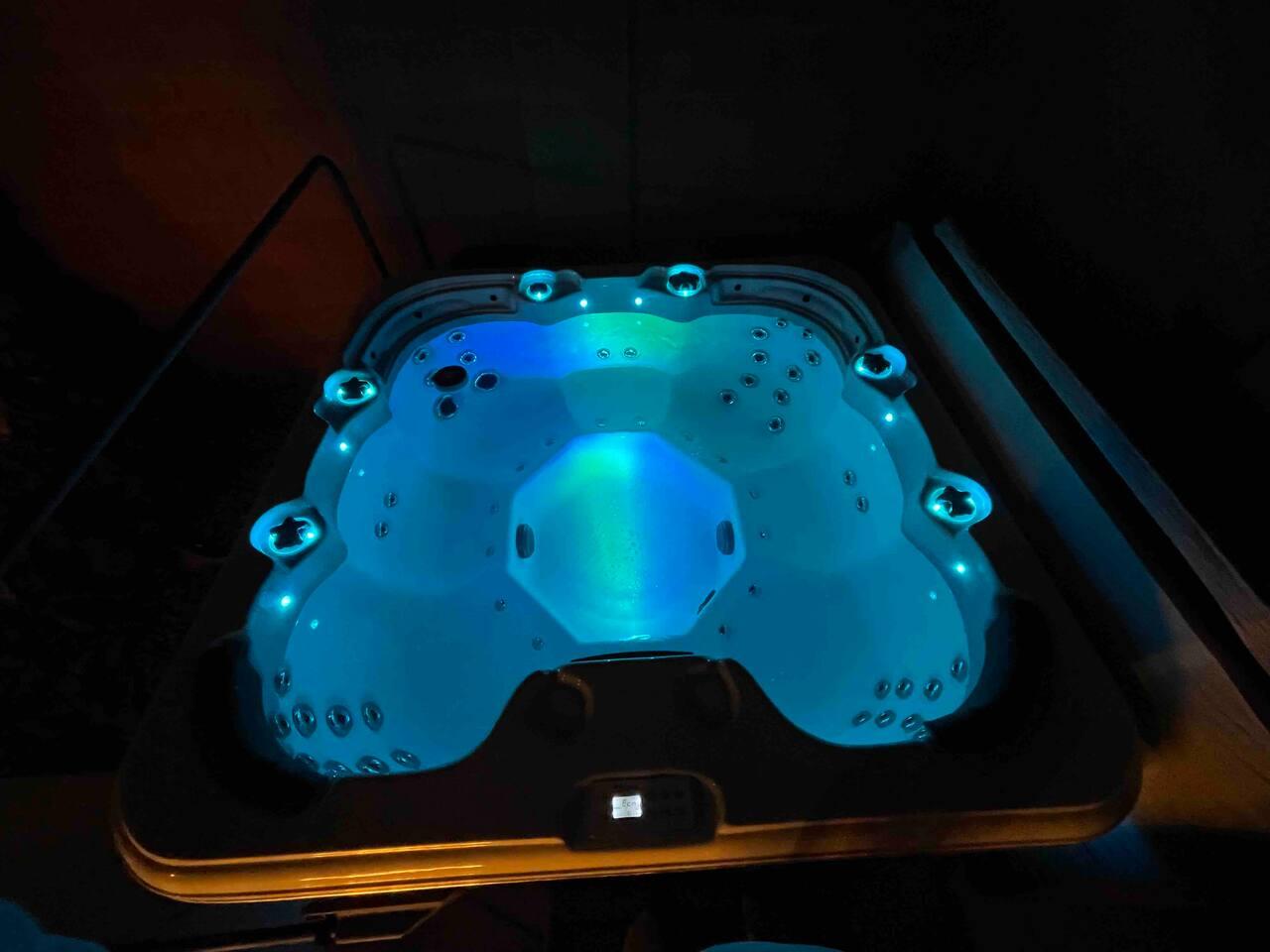 Hot Tub available 24/7 all year round to relax